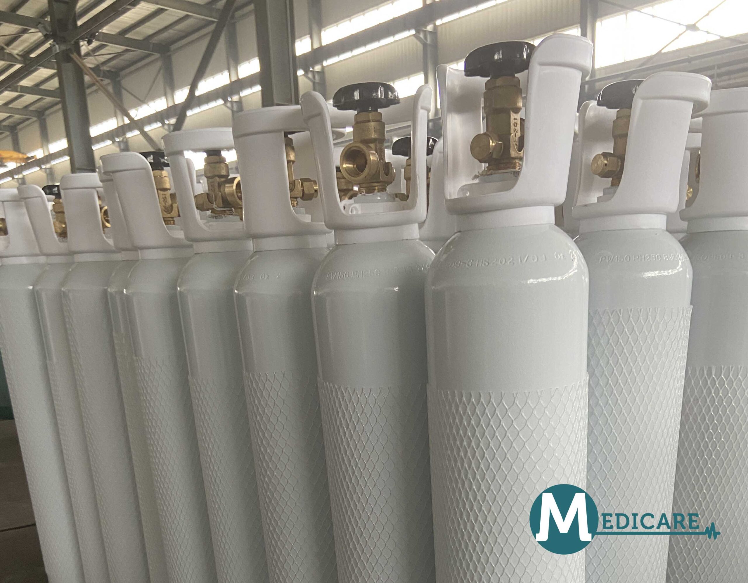 oxygen cylinder